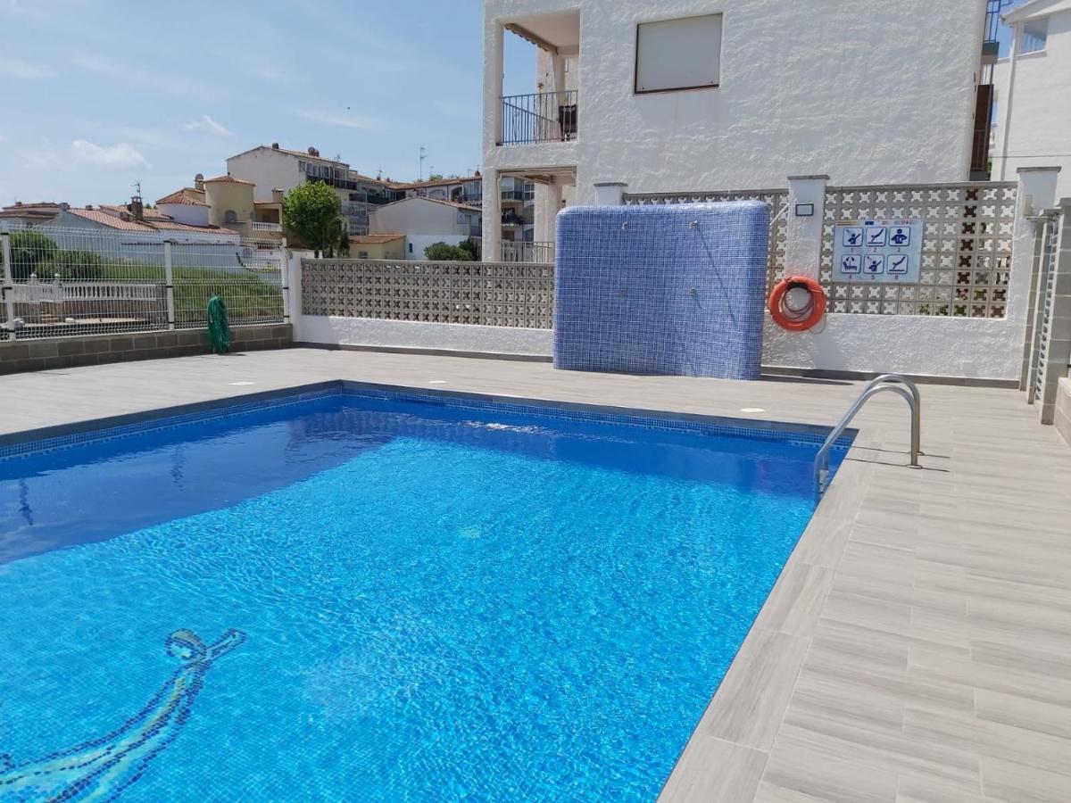 Apartament Amb Piscina Empuriabrava Eksteriør bilde