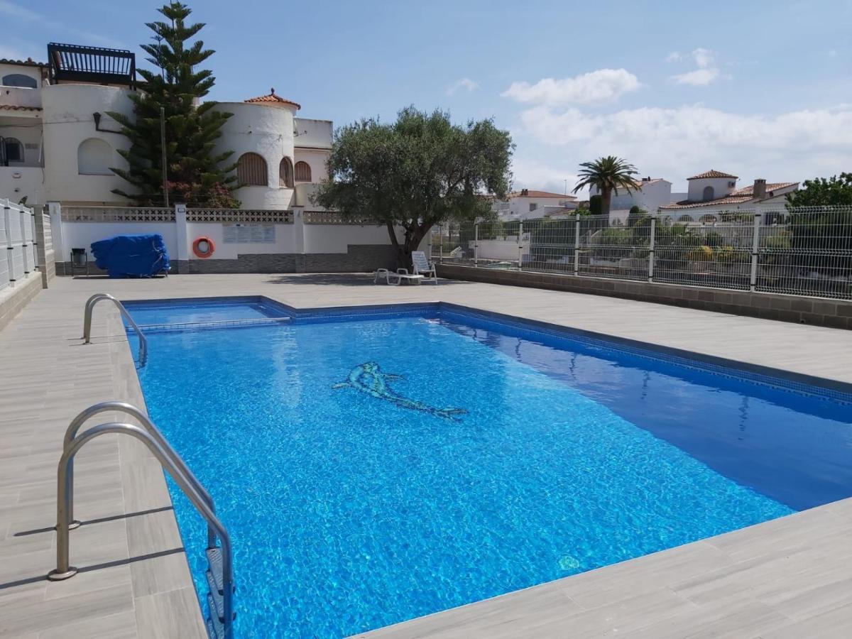 Apartament Amb Piscina Empuriabrava Eksteriør bilde